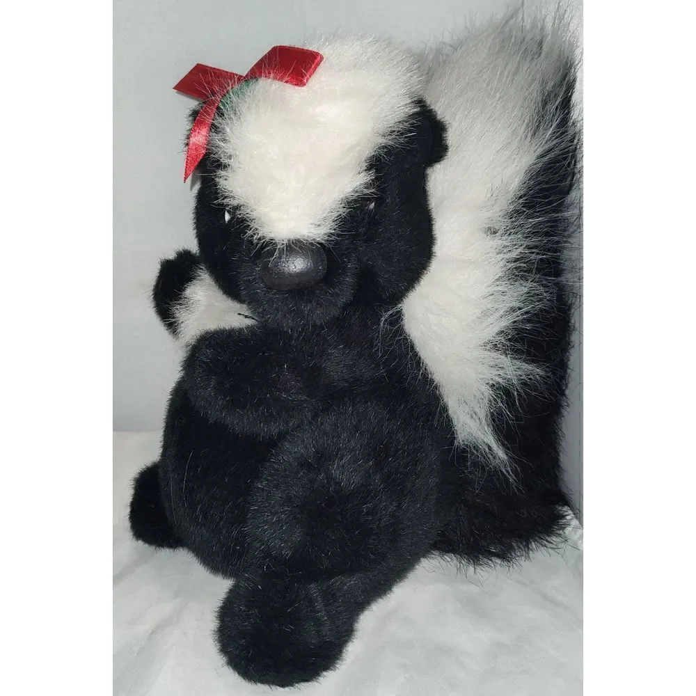 Vintage Applause Plush Touch of Holly Skunk Christmas 1988 9”